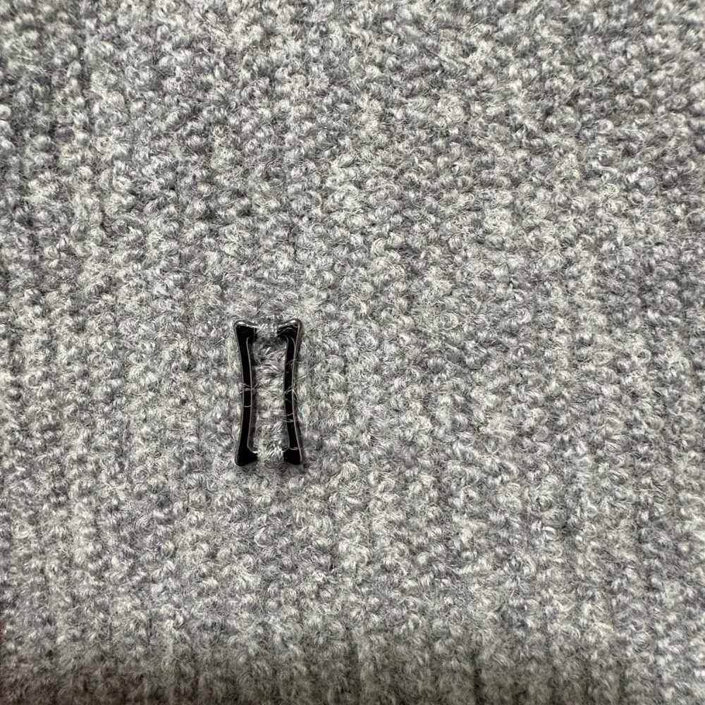 Kit and Ace Gray Cropped Crewneck Sweater - Picture 2 of 4